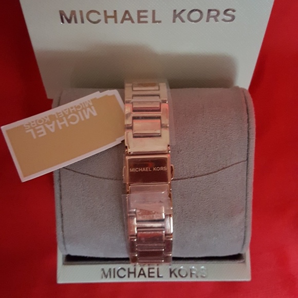 NEW MICHAEL KORS ROSEGOLD CRYSTAL BRACELET WATCH - Picture 5 of 8